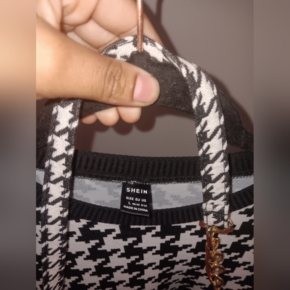 Mommy & Me Houndstooth Dress Set - Picture 3 of 13